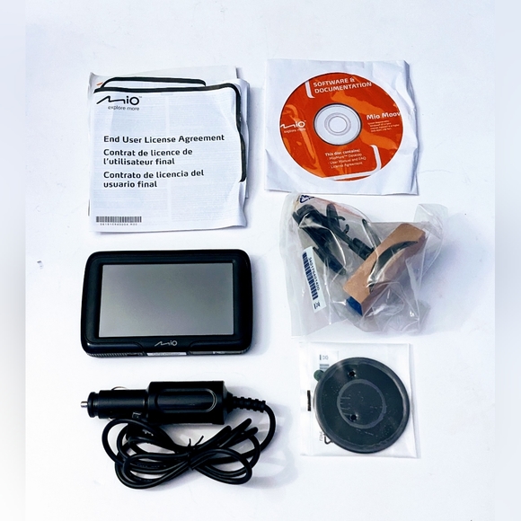 Mio Moov M401 GPS Navigator System Automotive Mountable (Open Box) - Picture 3 of 3